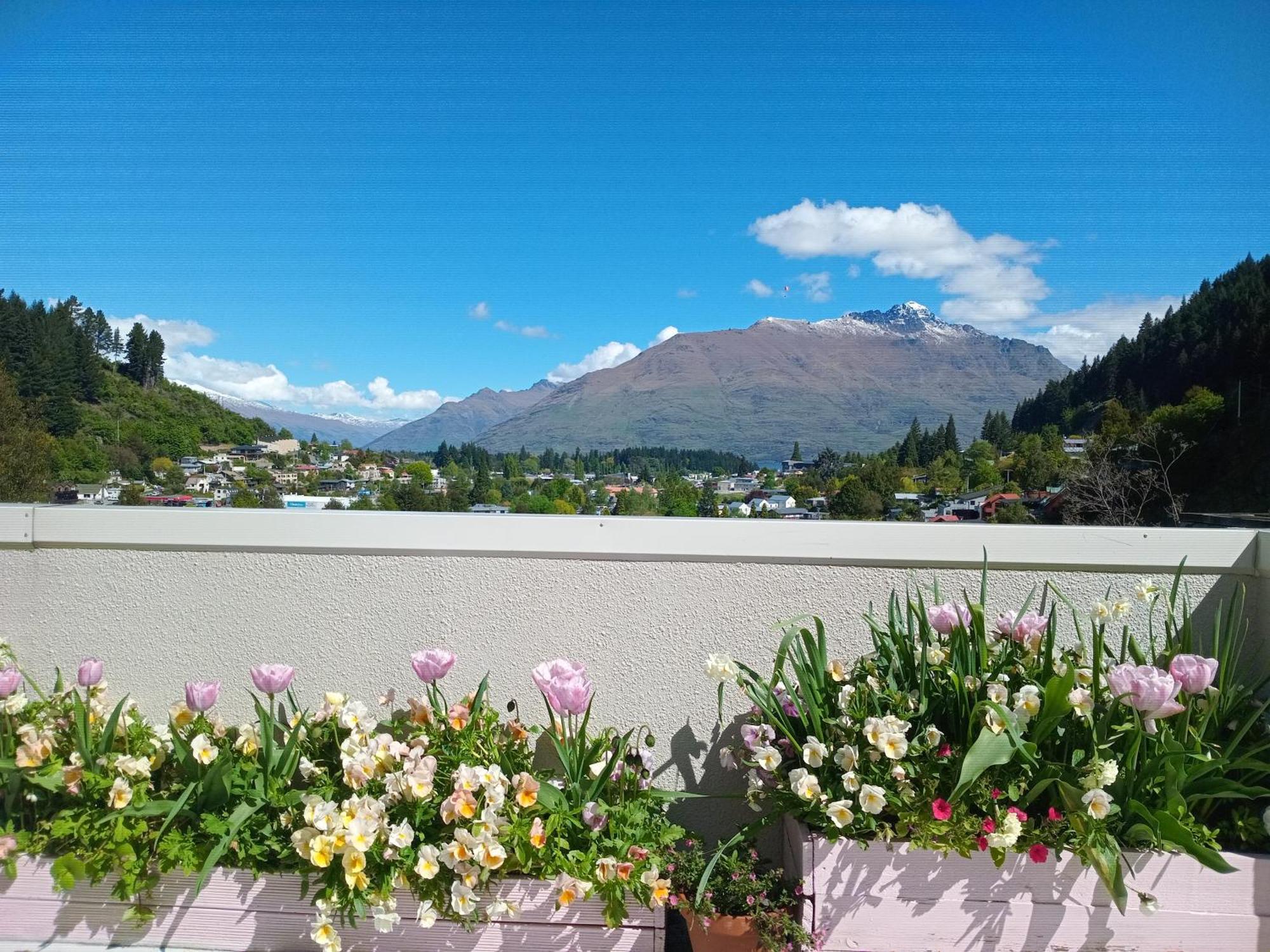 Queenstown Retreat Exterior photo